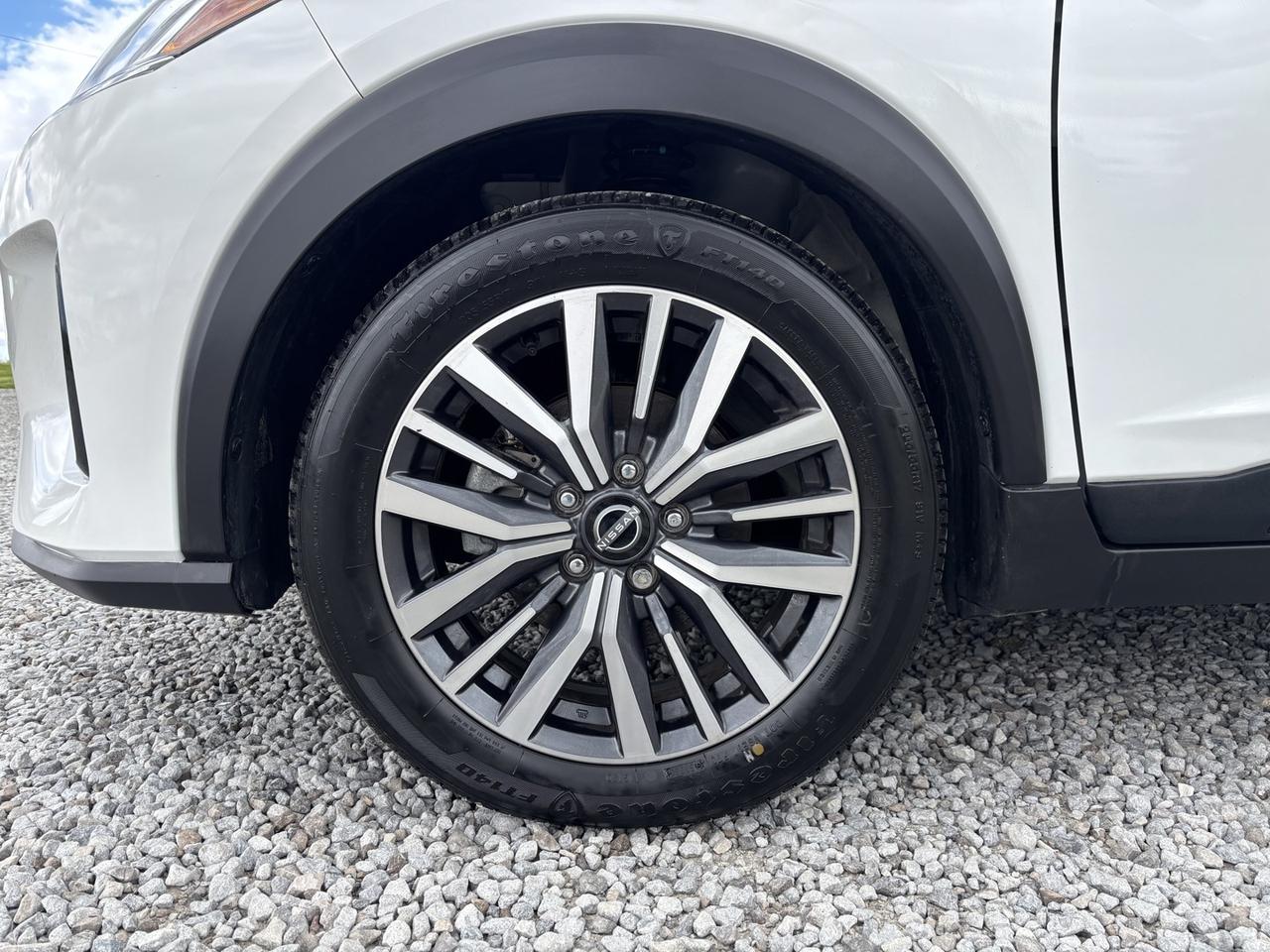 2024 Nissan Kicks SV Photo