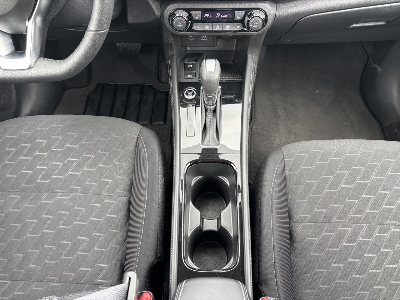 2024 Nissan Kicks SV Photo