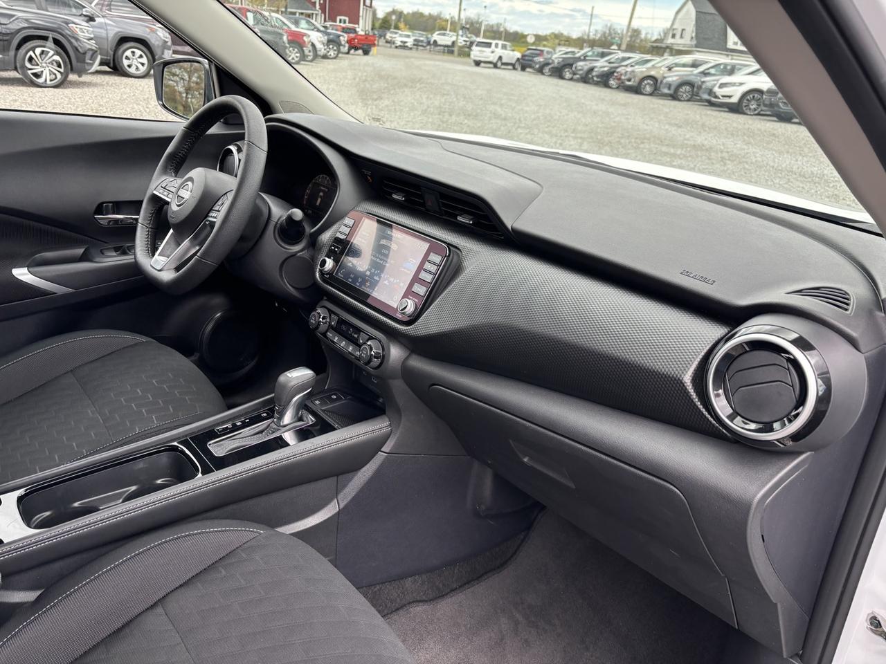 2024 Nissan Kicks SV Photo