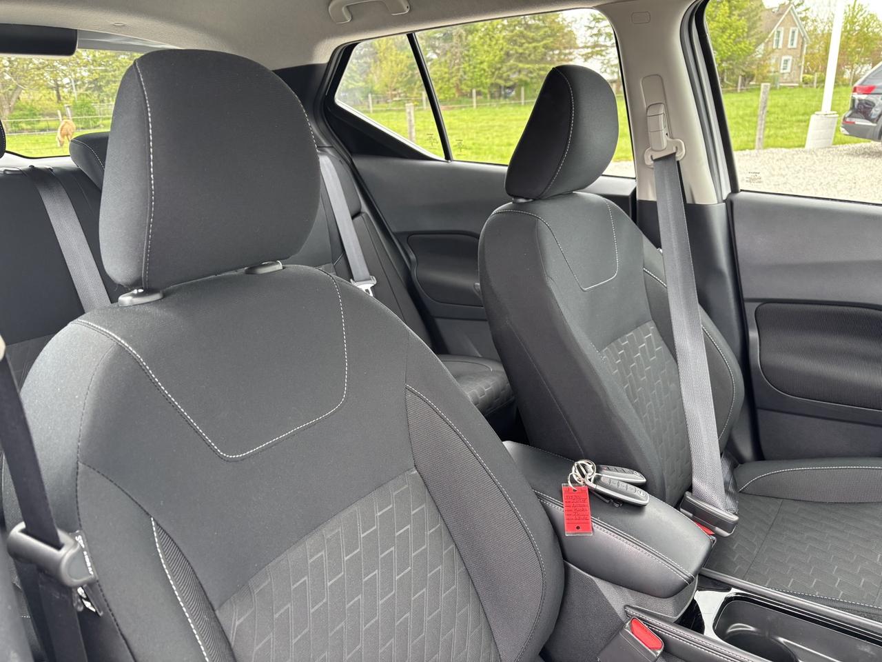 2024 Nissan Kicks SV Photo