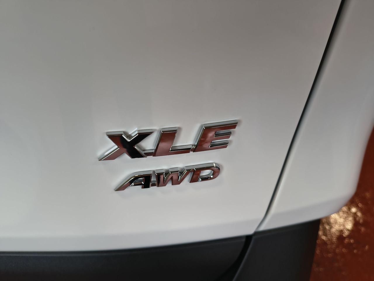 2024 Toyota RAV4 XLE Photo