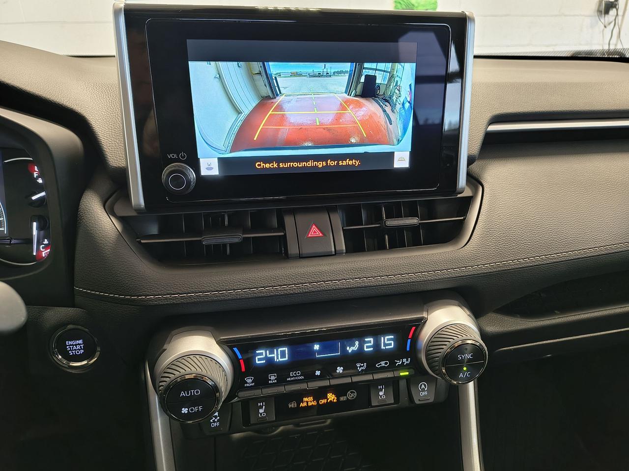2024 Toyota RAV4 XLE Photo