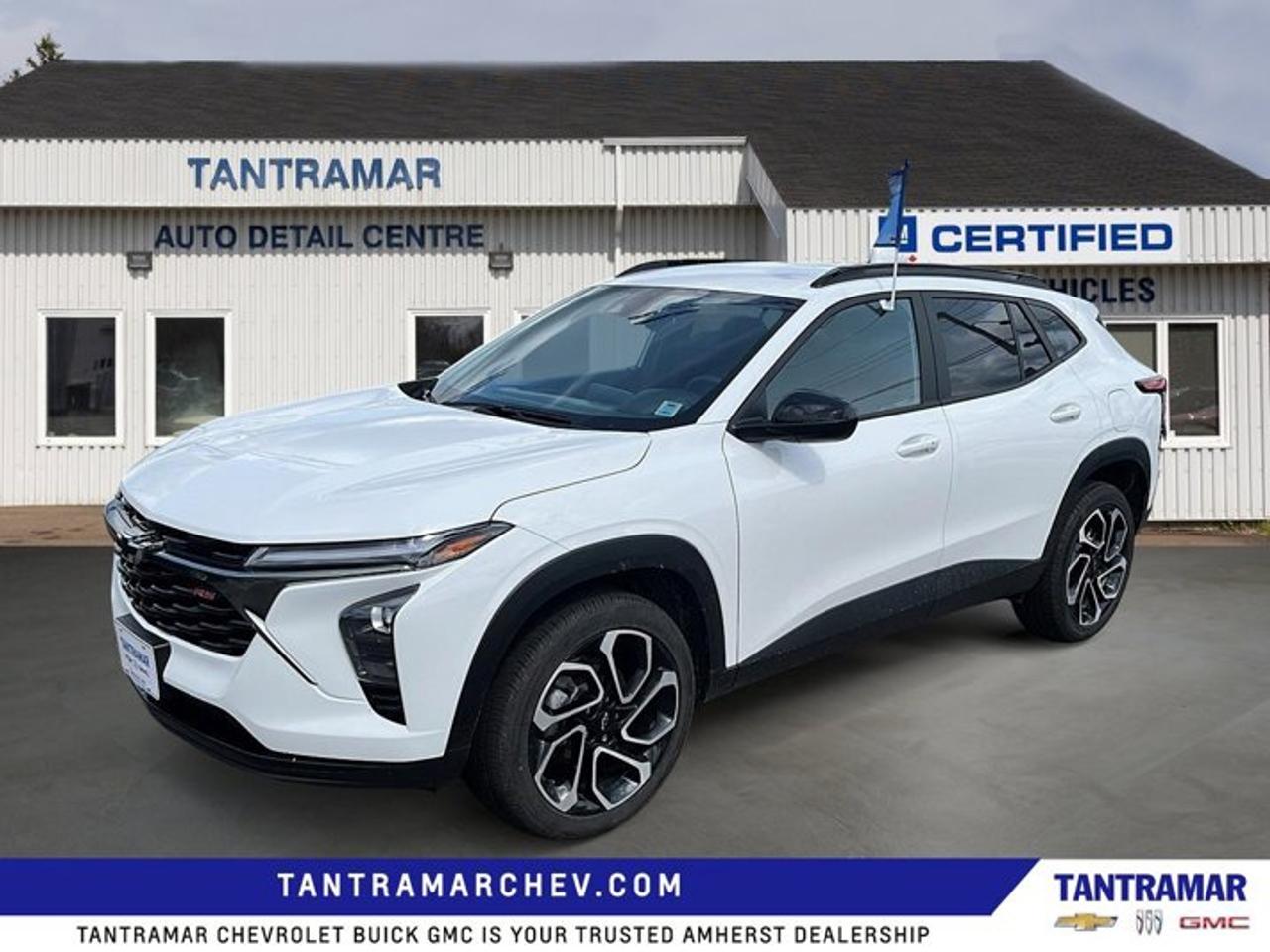 Recent Arrival! Summit White 2025 Chevrolet Trax 2RS FWD 6-Speed Automatic 1.2L I3 DI Turbocharged DOHC 12V LEV3-ULEV70 137hpValue Market Pricing.Certified. Certification Program Details: GM Certified details. 3 months 05 5000km (whichever comes first) which can be extended or upgraded to an even more comprehensive Certified Pre-owned Vehicle Protection Plan. 150+ Point Inspection.24/7 roadside assistance for 3 months or 5000kms . 1-month Onstar trial and sign up for a paid plan to enjoy the first two months on us. GM Owner Centre and Mobile App. Free SiriusXM Trial. Rates as low as 3.99% on Eligible Certified Pre owned Models Exchange policy is 30 days 0r 2500kms ,whichever comes first