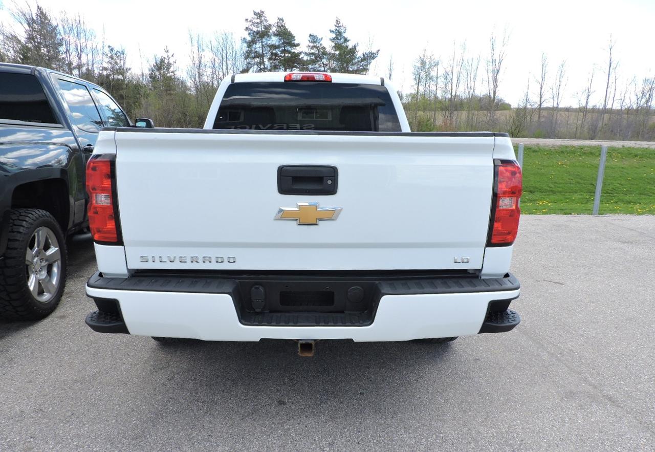 2019 Chevrolet Silverado 1500 WT 5.3L 4X4 Seats 6 New Tires Only 135000 KMS Photo