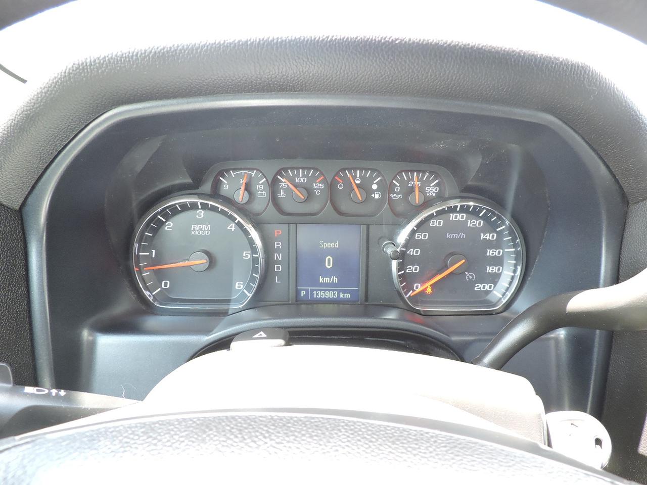 2019 Chevrolet Silverado 1500 WT 5.3L 4X4 Seats 6 New Tires Only 135000 KMS Photo
