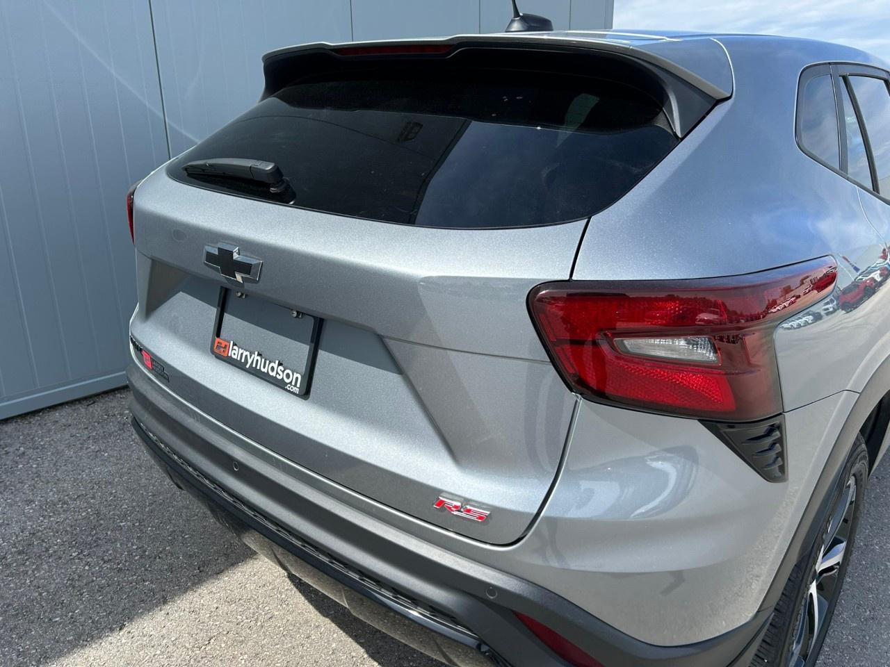 2025 Chevrolet Trax FWD 4dr 1RS Photo