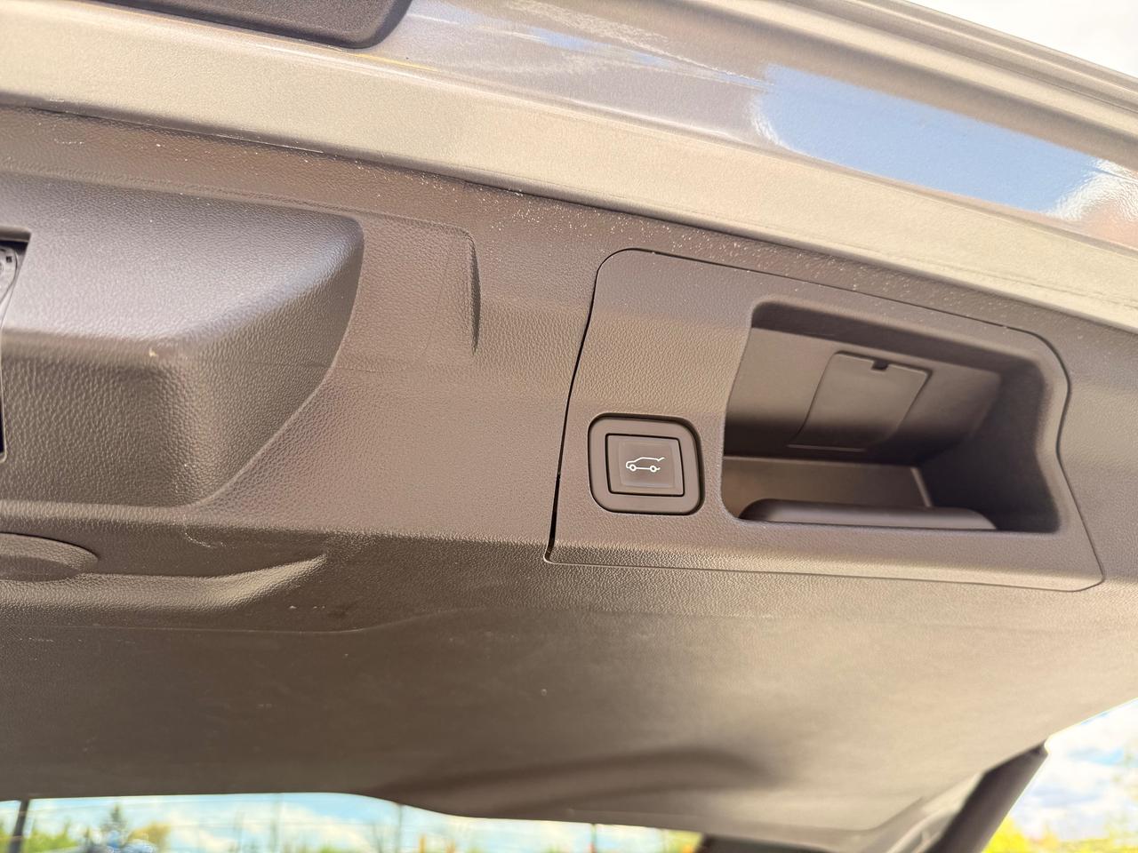 2023 GMC Acadia SLE Photo