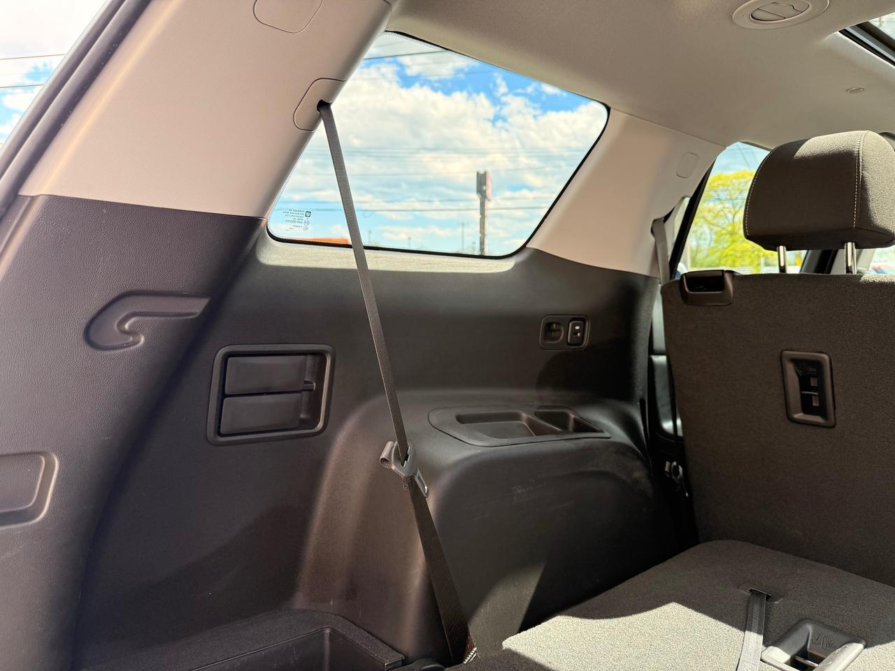 2023 GMC Acadia SLE Photo