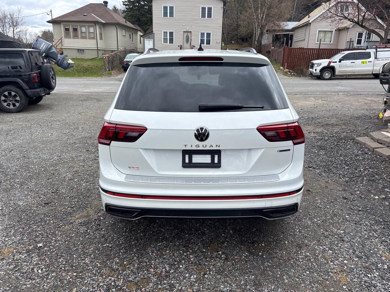 2024 Volkswagen Tiguan Comfortline R-Line Black Edition RLINE BLACK EDITION Photo