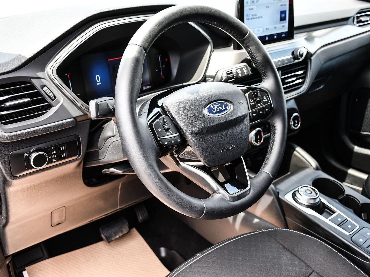 2025 Ford Escape Active Photo
