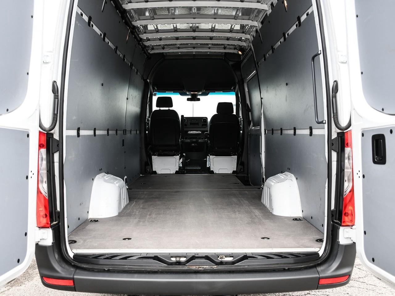 2025 Mercedes-Benz Sprinter 2500 High Roof 4-Cyl Diesel High Roof Photo
