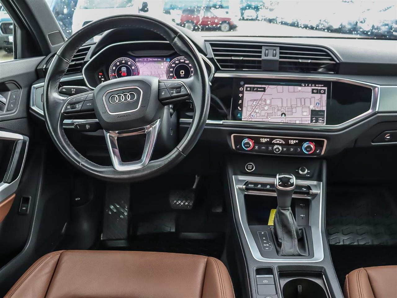 2022 Audi Q3 45 Progressiv Photo