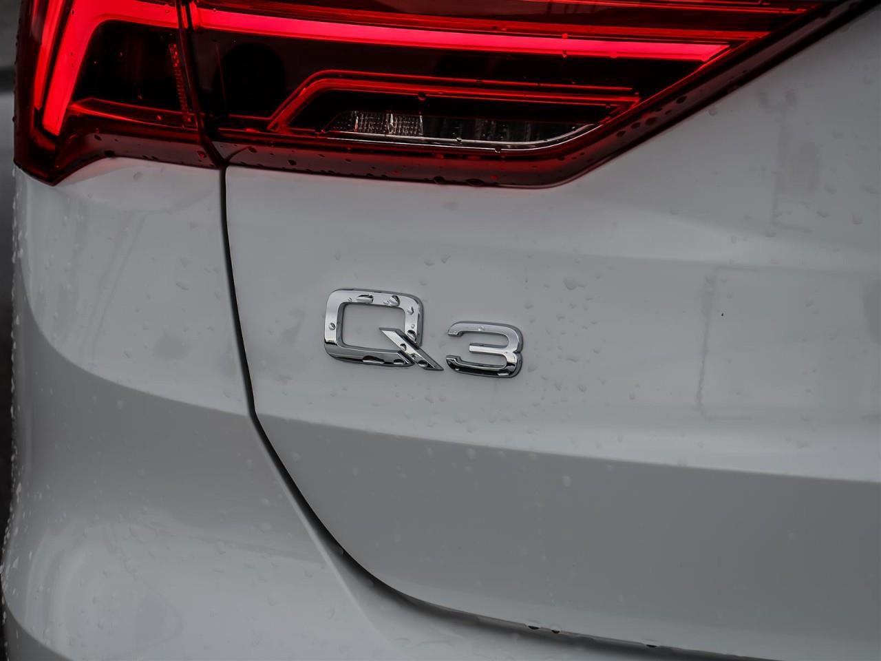 2022 Audi Q3 45 Progressiv Photo