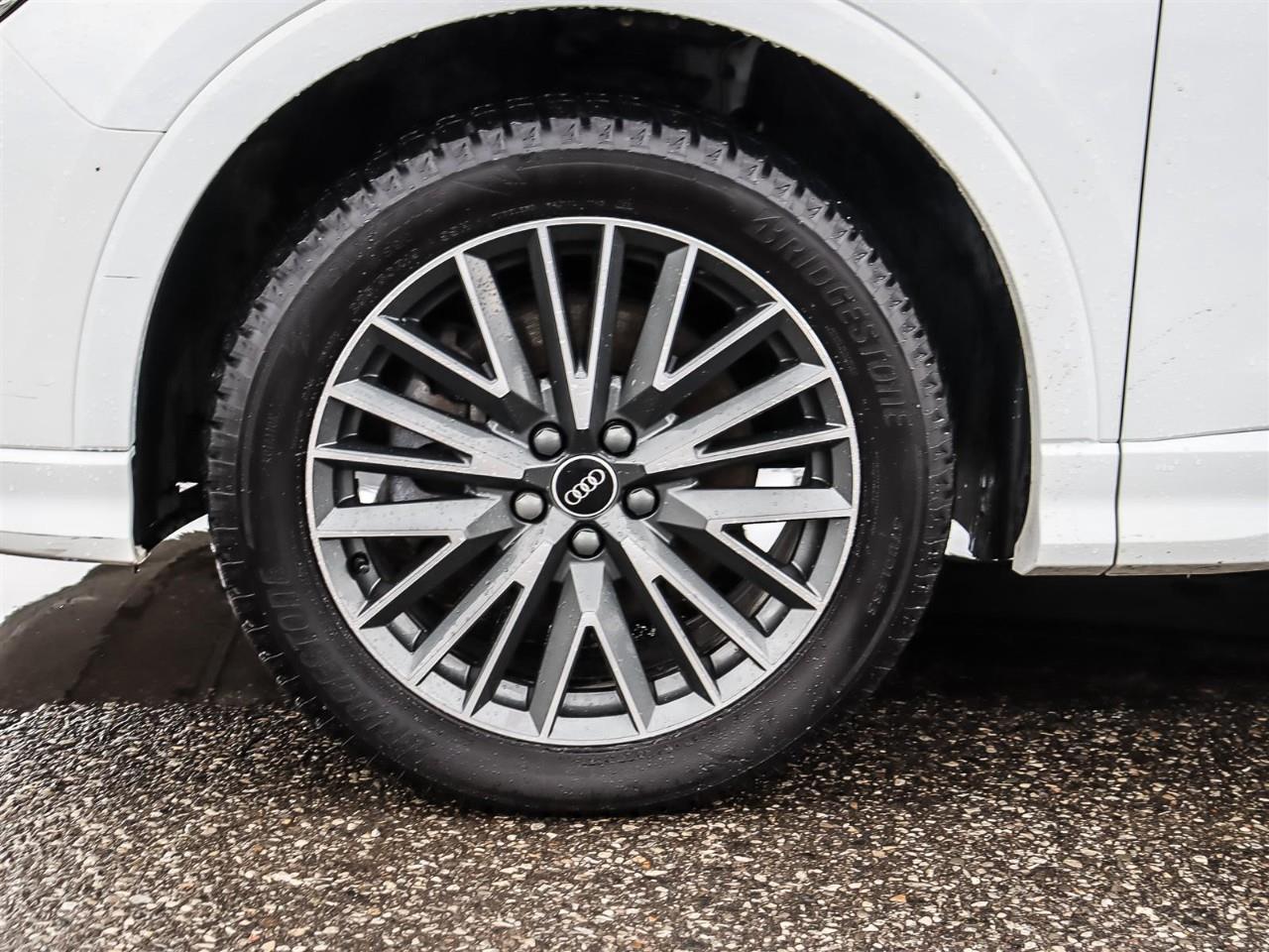 2022 Audi Q3 45 Progressiv Photo