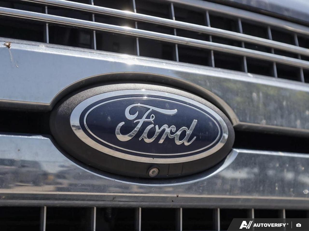 2018 Ford F-150 Lariat TWIN PANEL MOONROOF | HEATED SEATS & STEERING Photo