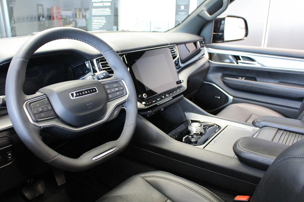 2023 Jeep Wagoneer Series II LEATHER SEATS - ALPINE AUDIO - 360 DEGREE CAMERA Photo