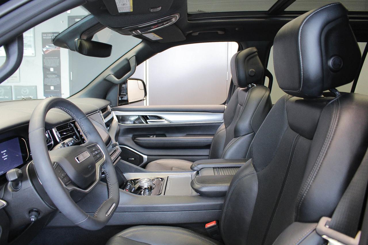 2023 Jeep Wagoneer Series II LEATHER SEATS - ALPINE AUDIO - 360 DEGREE CAMERA Photo
