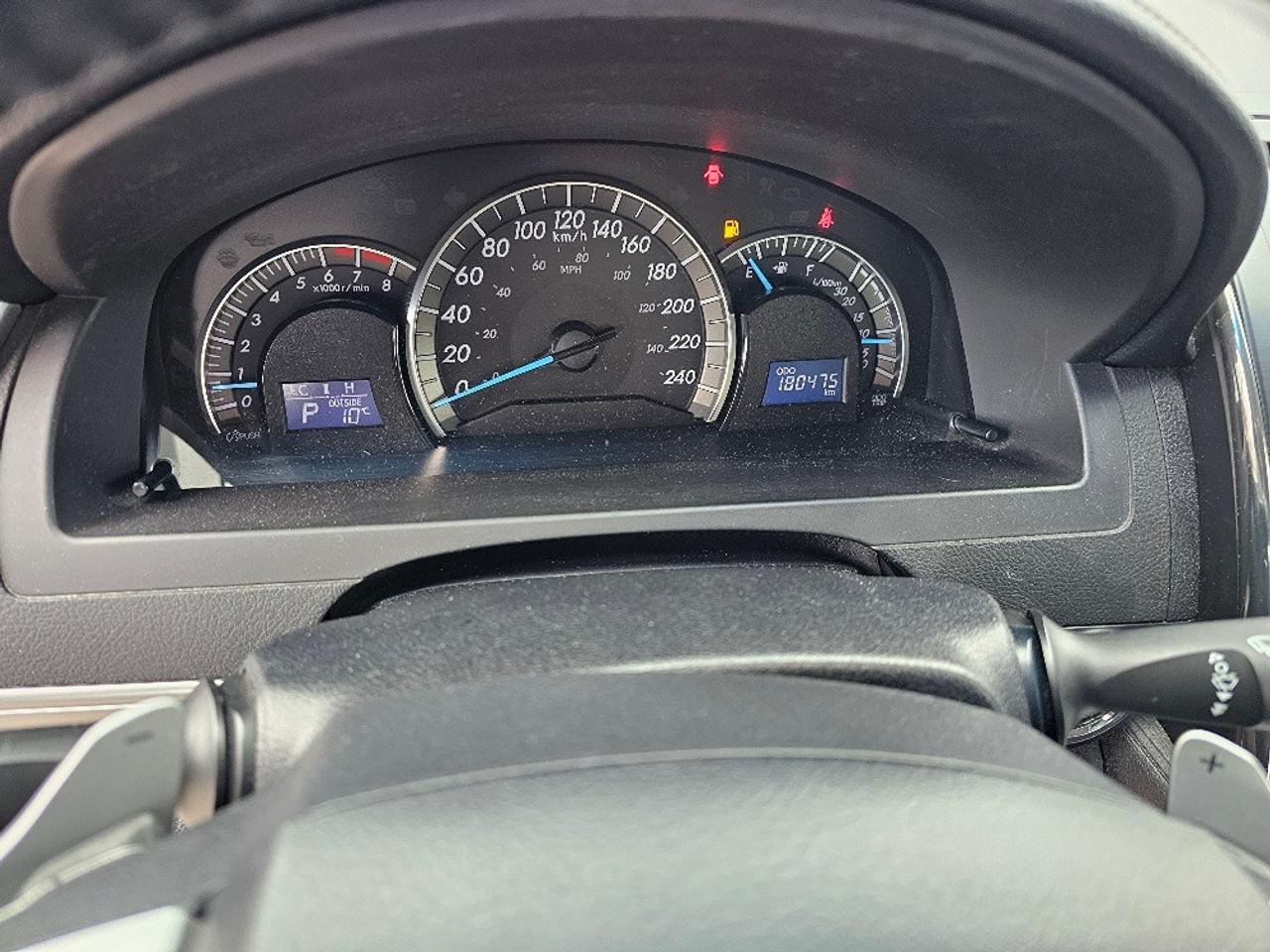 2012 Toyota Camry SE/ VERY CLEAN / NO ACCIDENT / SUNROOF / REAR CAM Photo
