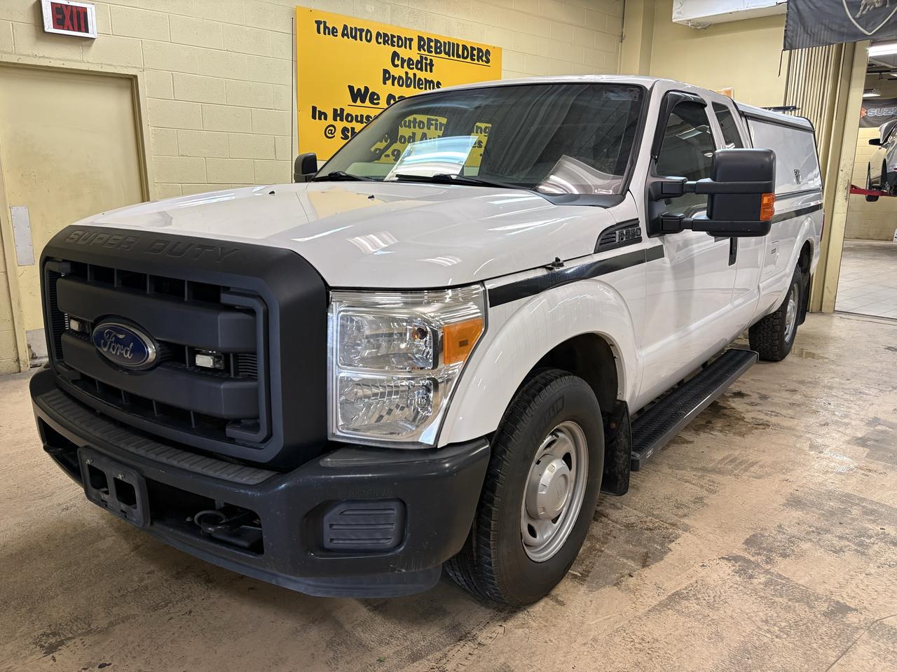 2013 Ford SUPER DUTY F-250 SRW XL Photo2