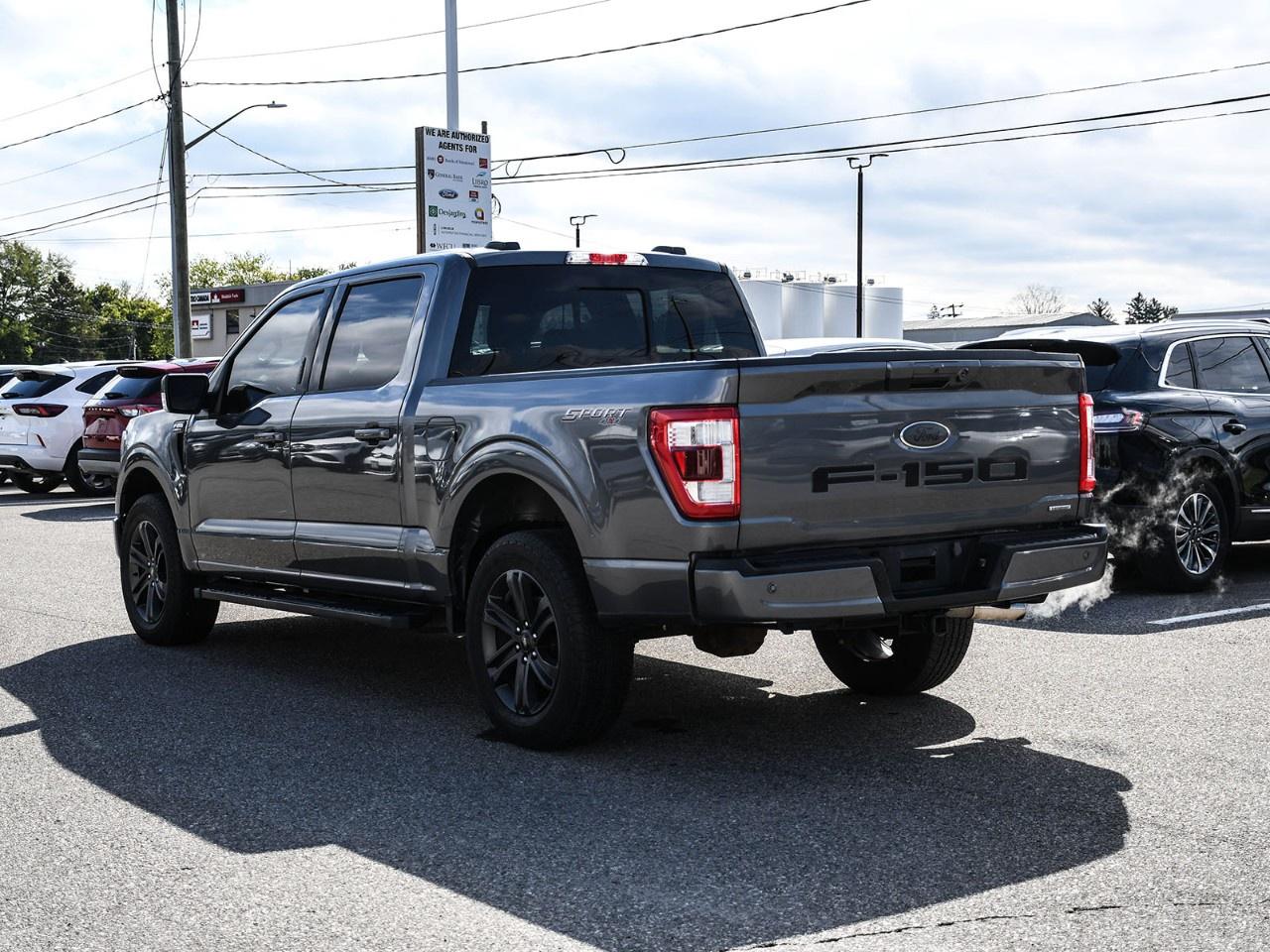 2023 Ford F-150 Lariat 4WD SuperCrew 5.5' Box Photo