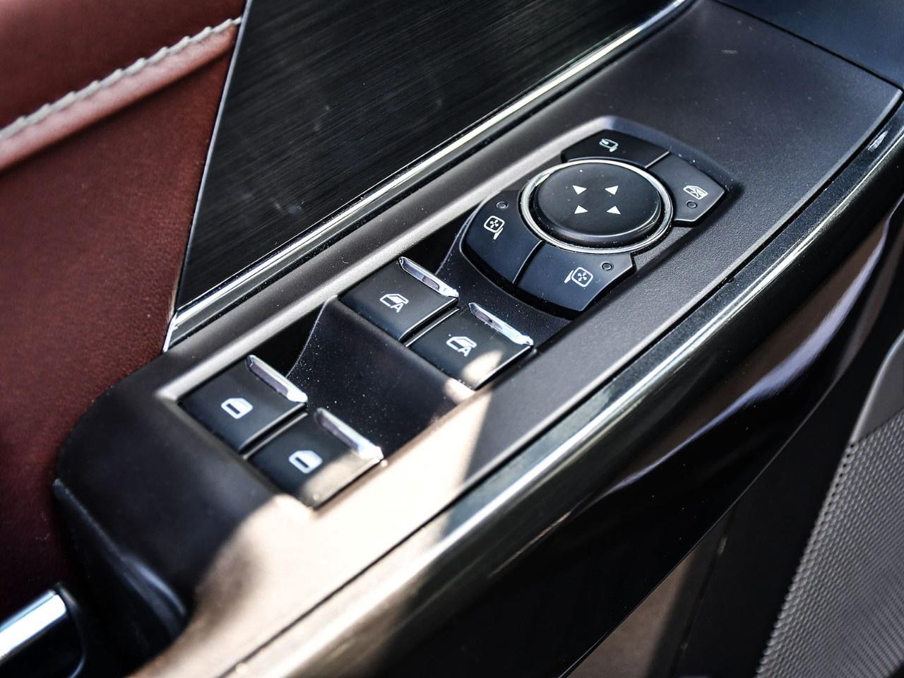 2023 Ford F-150 Lariat 4WD SuperCrew 5.5' Box Photo