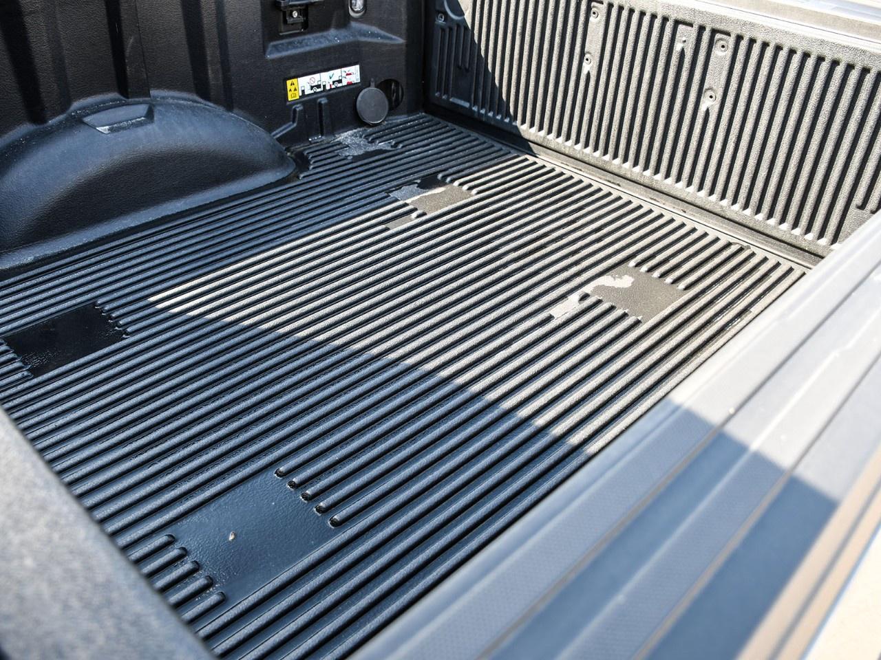 2023 Ford F-150 Lariat 4WD SuperCrew 5.5' Box Photo