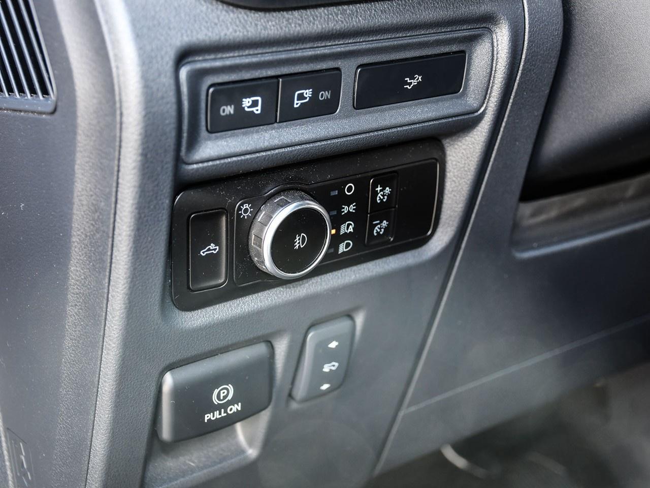 2023 Ford F-150 Lariat 4WD SuperCrew 5.5' Box Photo