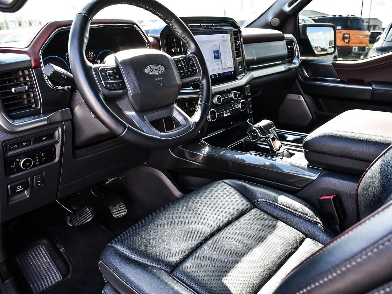 2023 Ford F-150 Lariat 4WD SuperCrew 5.5' Box Photo