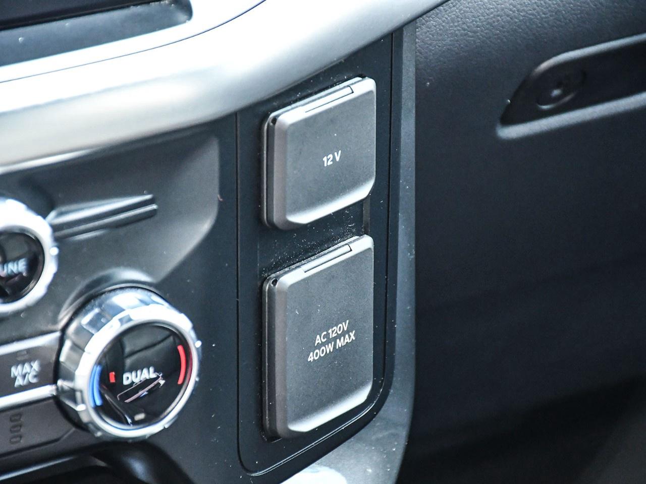 2023 Ford F-150 Lariat 4WD SuperCrew 5.5' Box Photo