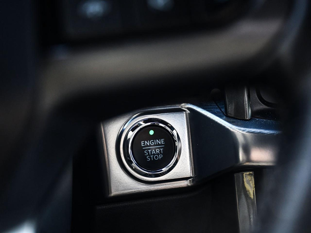 2023 Ford F-150 Lariat 4WD SuperCrew 5.5' Box Photo