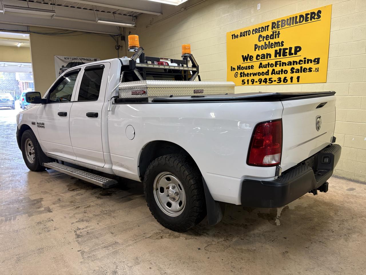 2018 RAM 1500 ST Photo3