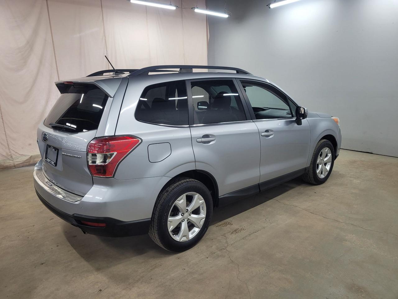 2014 Subaru Forester i Touring Photo7