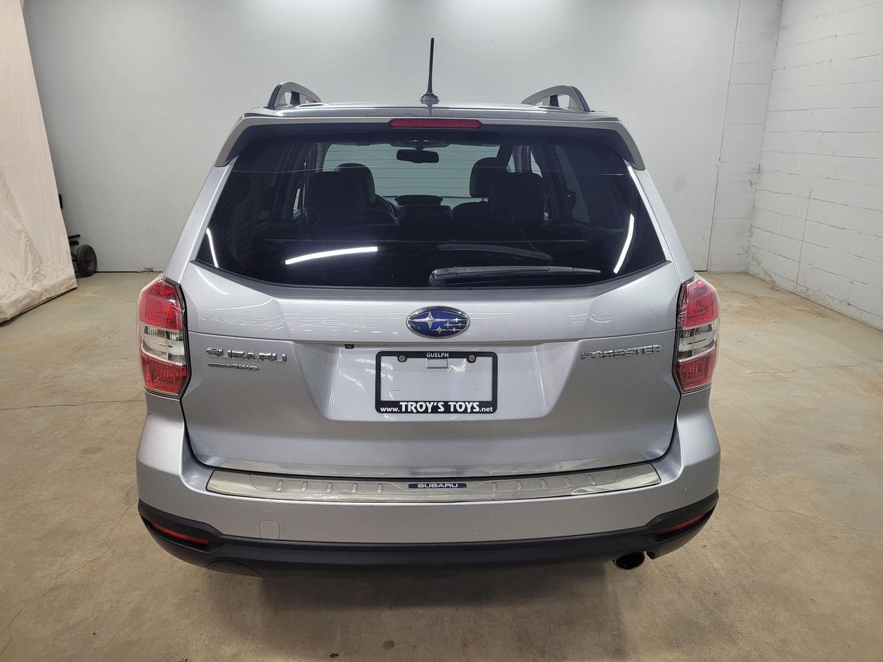 2014 Subaru Forester i Touring Photo4
