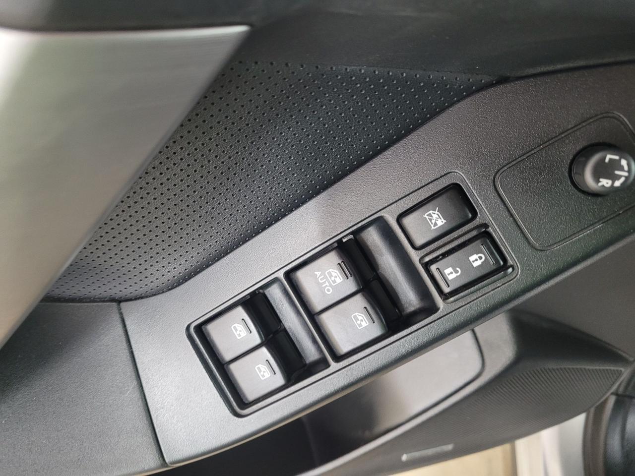 2014 Subaru Forester i Touring Photo12
