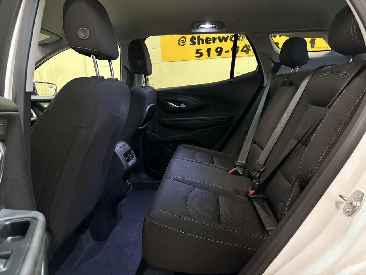2024 GMC Terrain SLE Photo