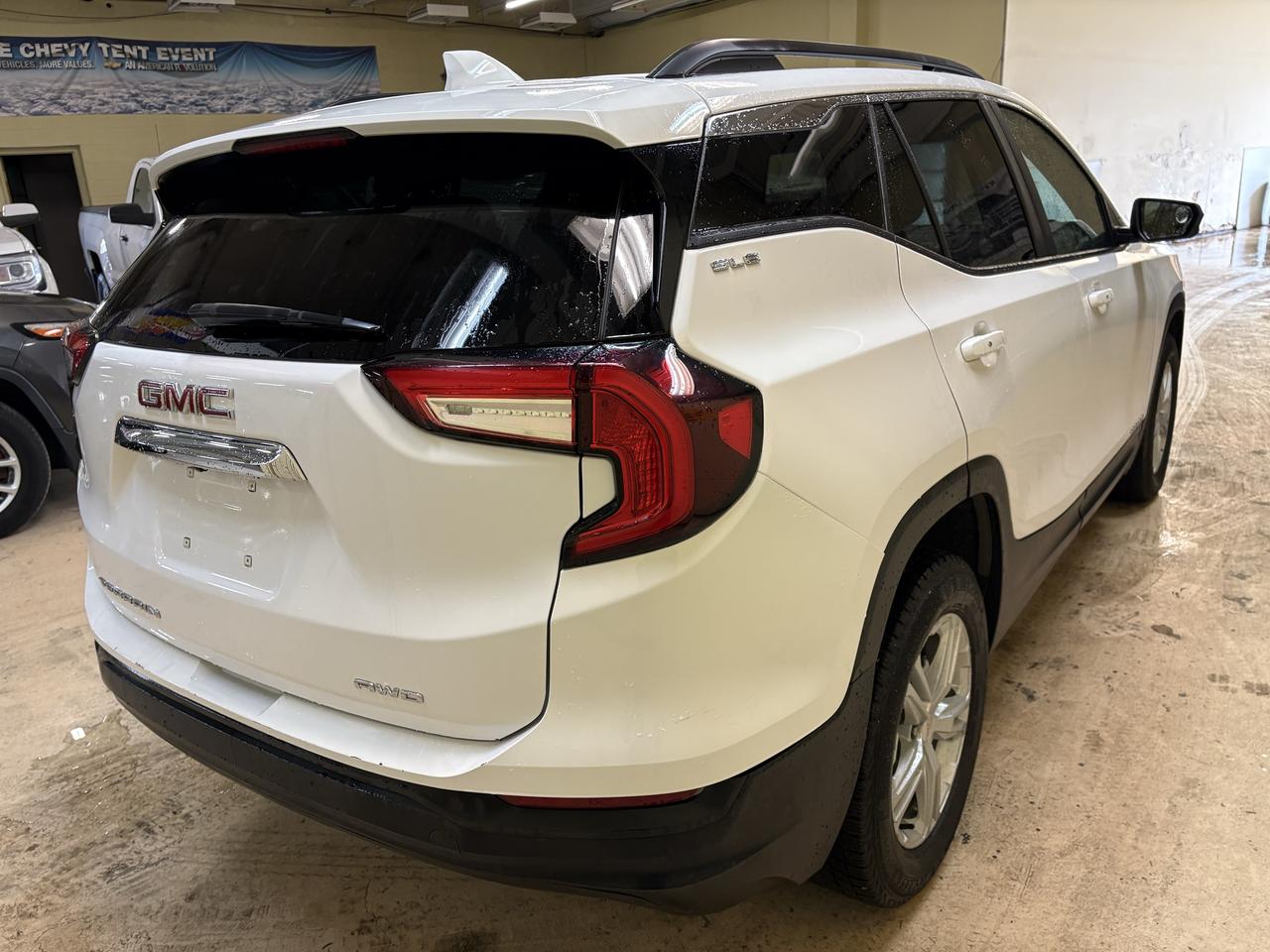2024 GMC Terrain SLE Photo