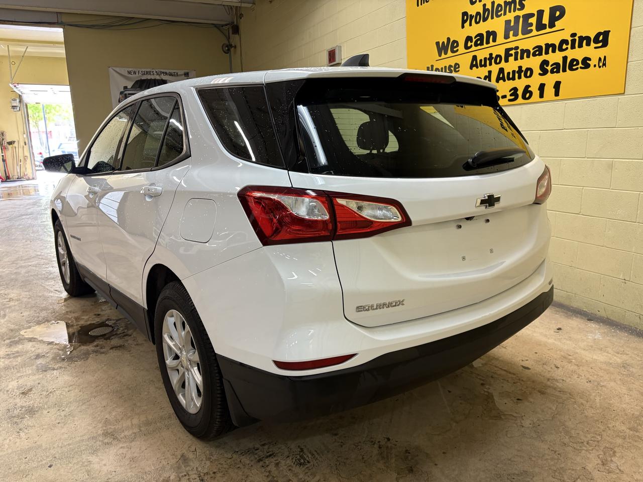 2019 Chevrolet Equinox LS Photo