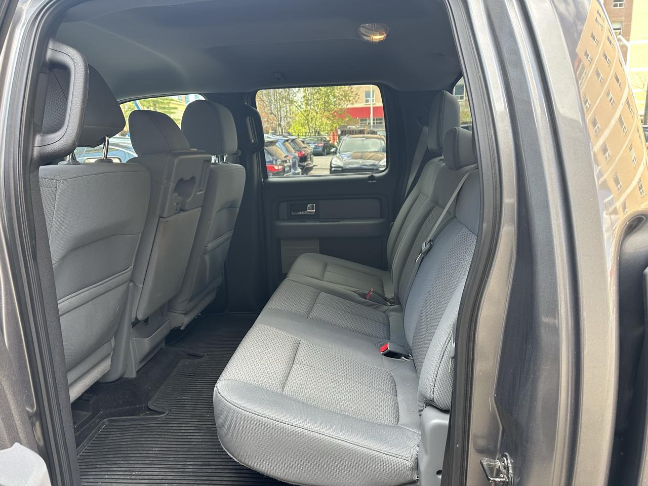 2013 Ford F-150 XLT Photo