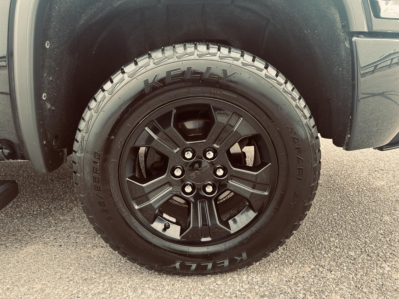 2016 GMC Sierra 1500 SLT ALL TERRAIN CREW CAB TRIPLE BLACK Photo
