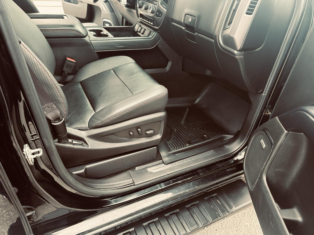 2016 GMC Sierra 1500 SLT ALL TERRAIN CREW CAB TRIPLE BLACK Photo