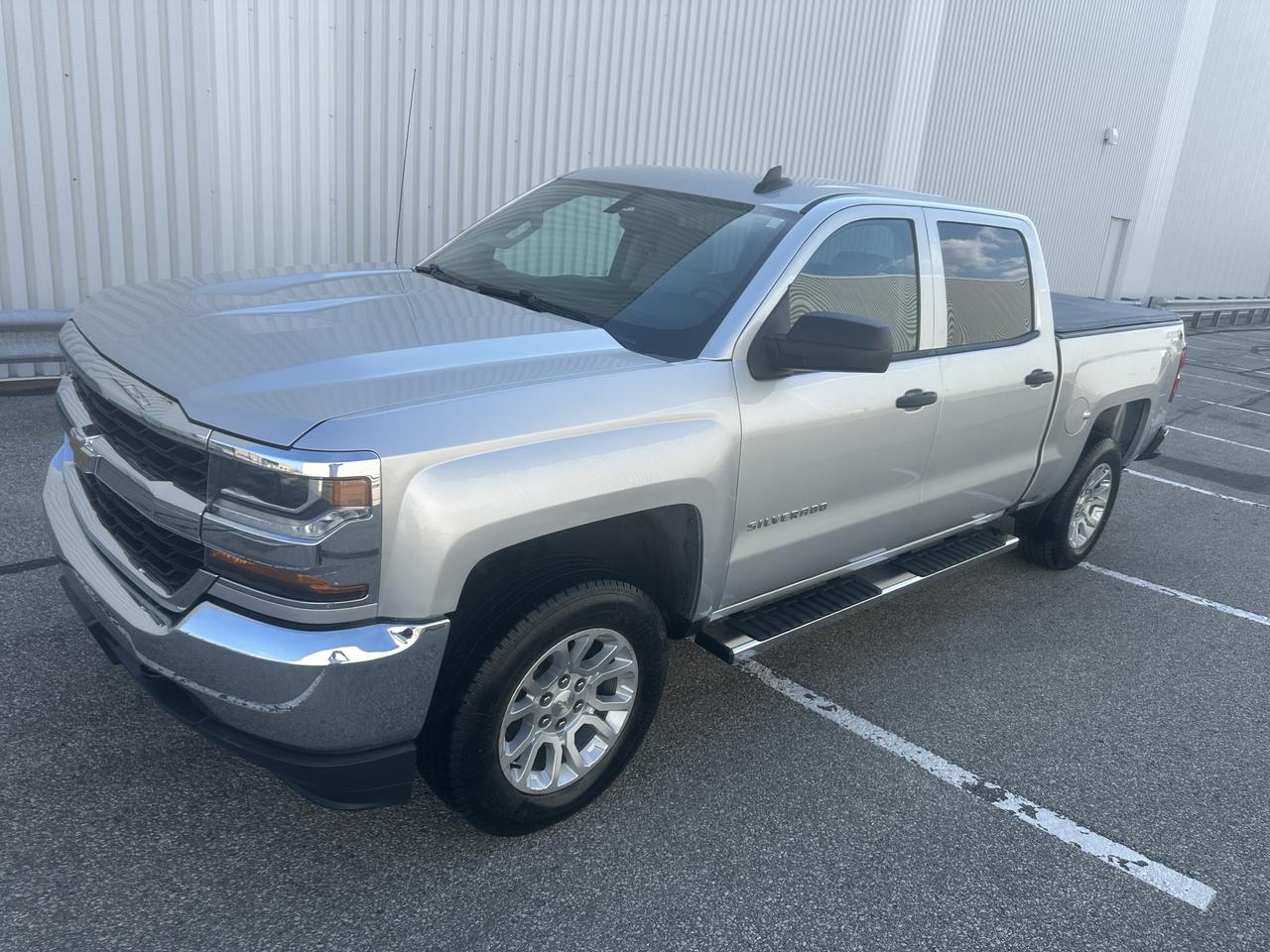 2018 Chevrolet Silverado 1500 4WD Crew Cab  LS Photo
