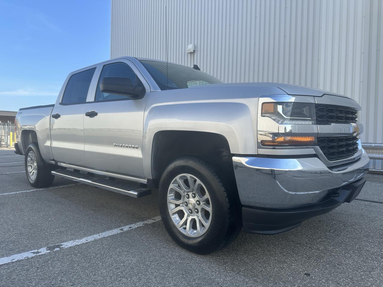 2018 Chevrolet Silverado 1500 4WD Crew Cab  LS Photo