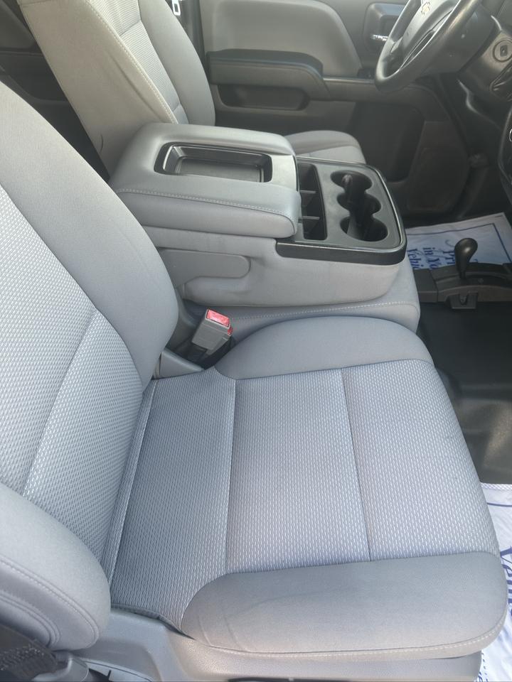 2018 Chevrolet Silverado 1500 4WD Crew Cab  LS Photo