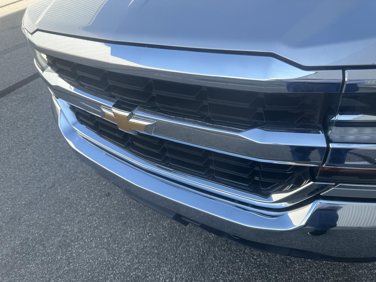 2018 Chevrolet Silverado 1500 4WD Crew Cab  LS Photo