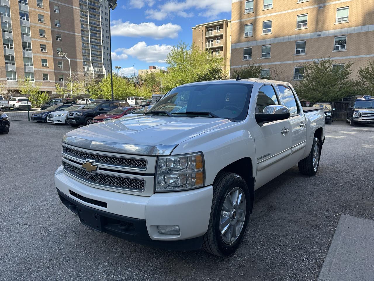 2012 Chevrolet Silverado 1500 4WD Crew Cab 143.5" LTZ Photo1