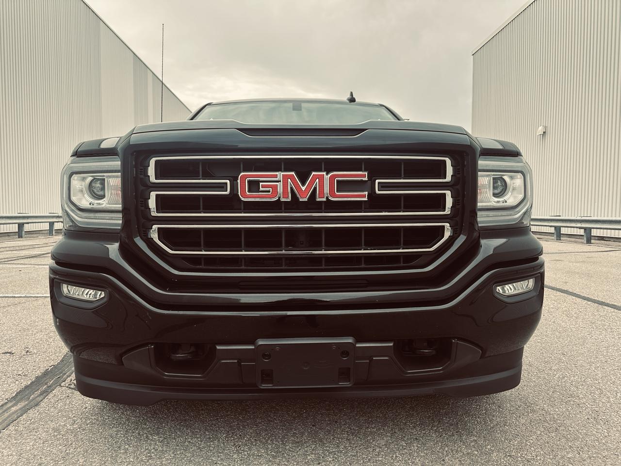 2017 GMC Sierra 1500 Crew Cab SLE Elevation Pkg Triple Black Loaded Photo