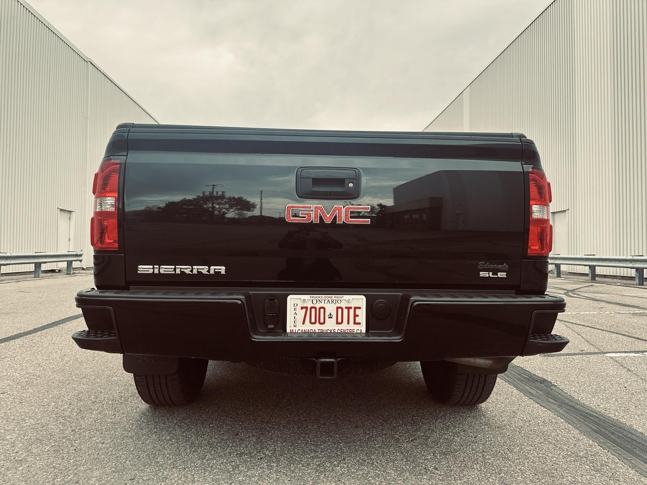 2017 GMC Sierra 1500 Crew Cab SLE Elevation Pkg Triple Black Loaded Photo