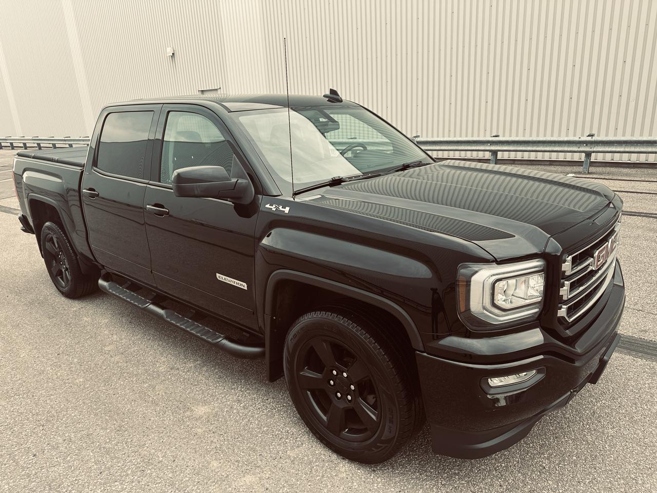 2017 GMC Sierra 1500 Crew Cab SLE Elevation Pkg Triple Black Loaded Photo