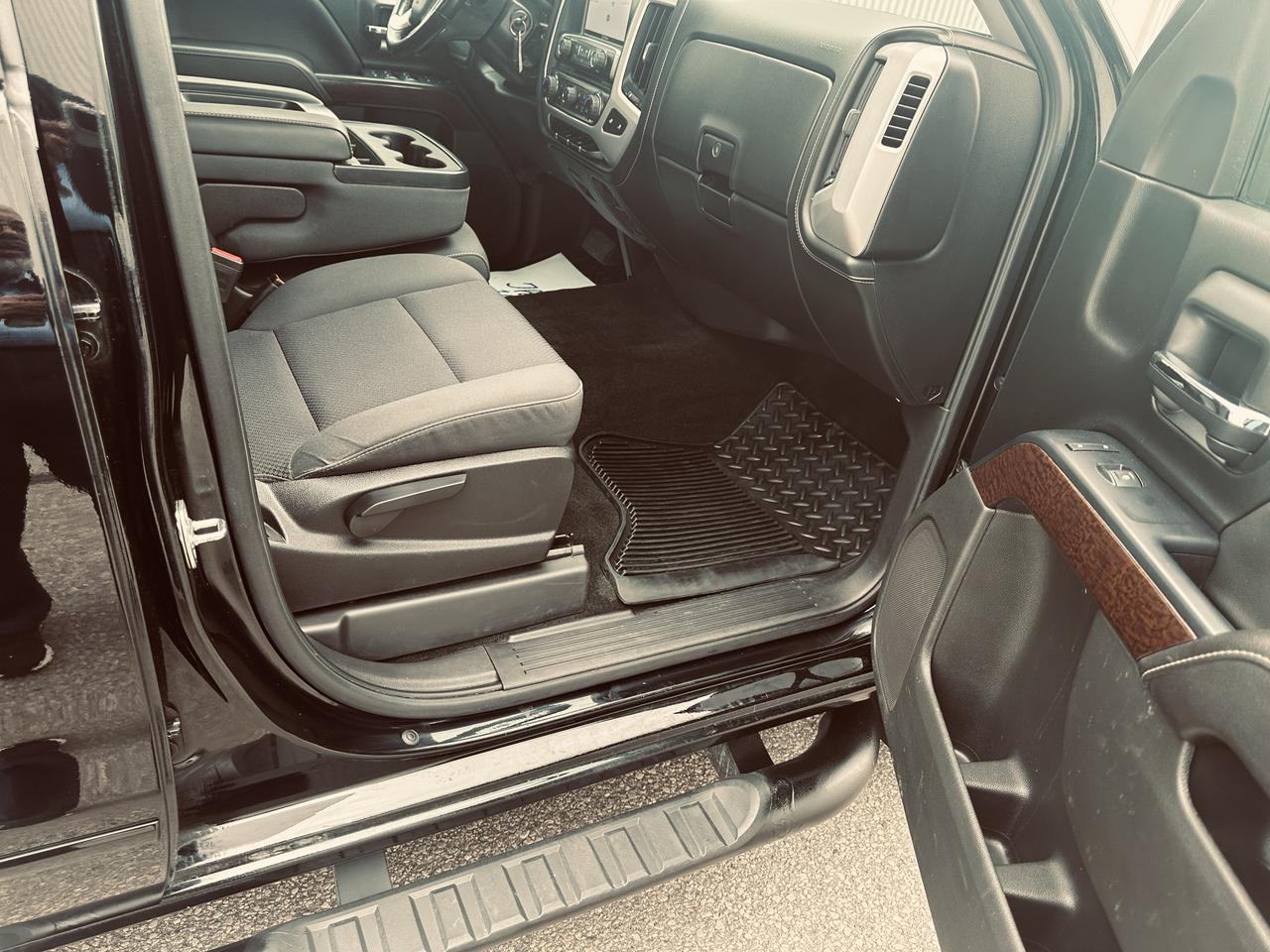 2017 GMC Sierra 1500 Crew Cab SLE Elevation Pkg Triple Black Loaded Photo