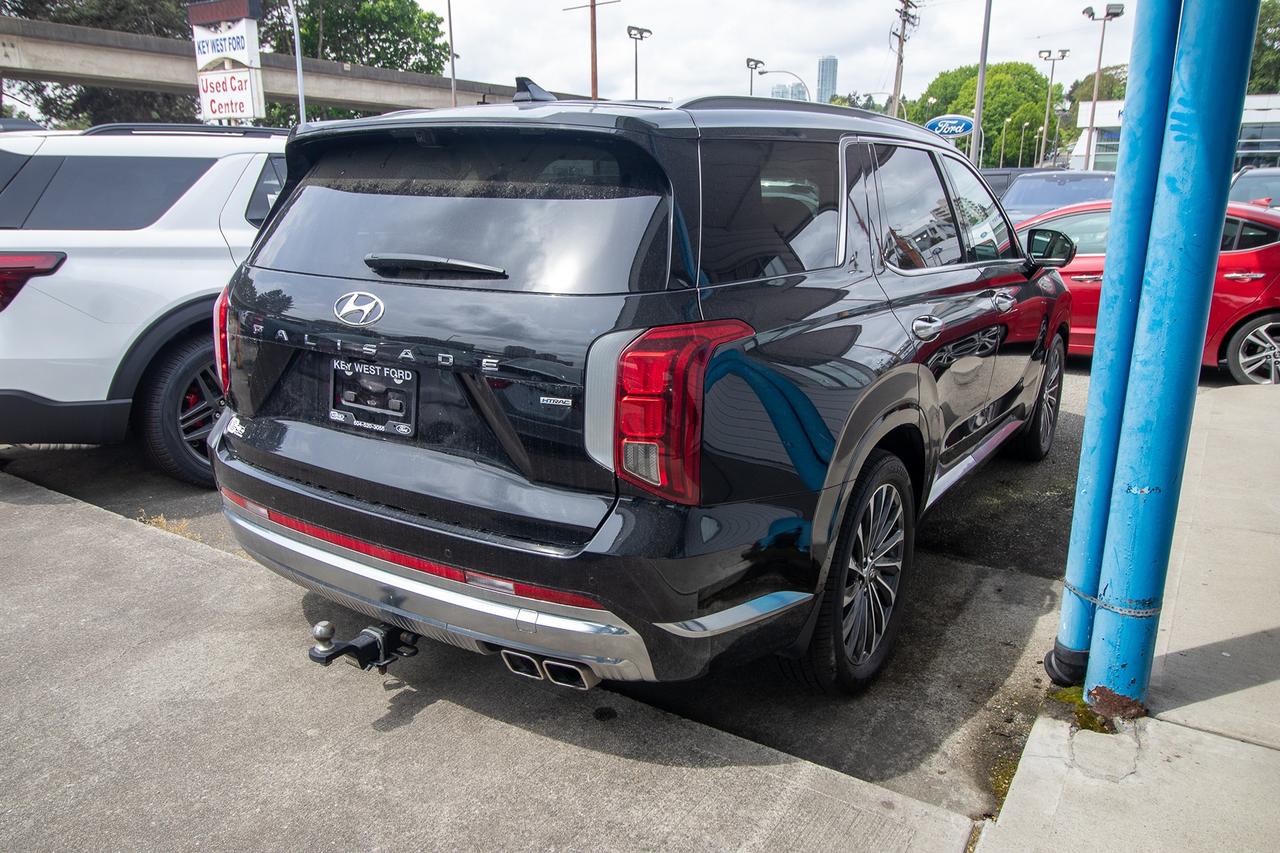 2024 Hyundai PALISADE Ultimate Calligraphy w/Beige 7-Passenger AWD Photo4